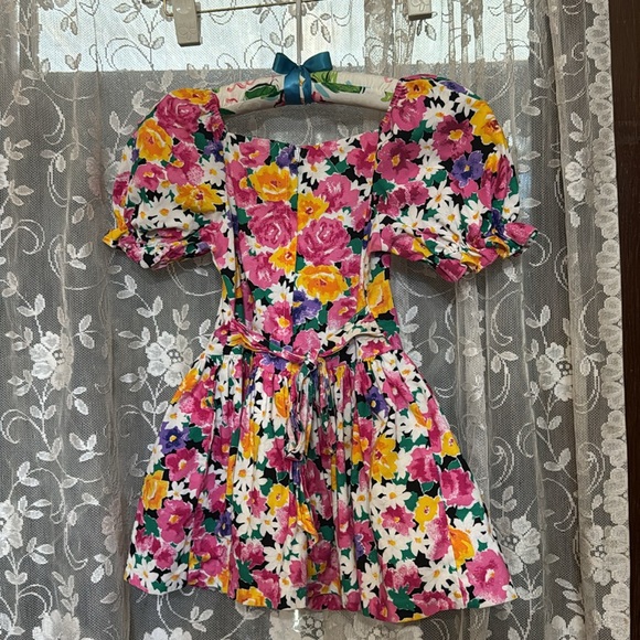 Eve too  little girls dress size 6 excellent condition - Picture 3 of 3